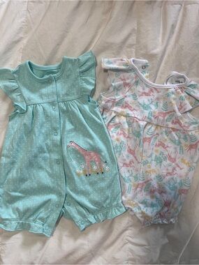 Little Me Giraffe Print Baby Romper Set: 6M